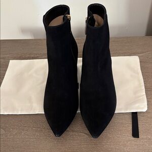 L'AGENCE 7.5 SUEDE BLACK BOOTIES WORN ONCE, LIKE NEW
